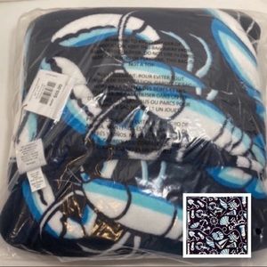 Vera Bradley Fleece Travel Blanket 
Shore Enough Pattern